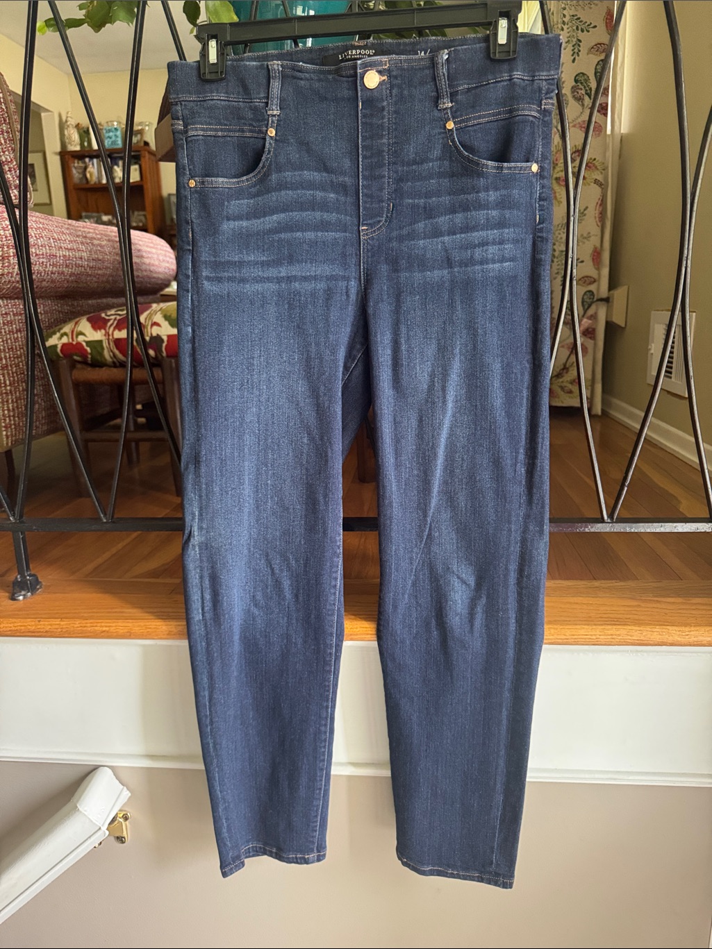 Liverpool Los Angeles “The Slim” Pull-On Stretch Women’s Jeans In Bluesize 14